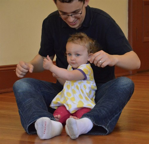 Tot Yoga (crawling-24 months)