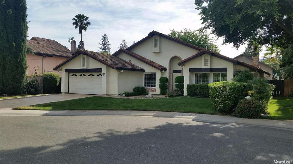 Alistair Academy Cottage