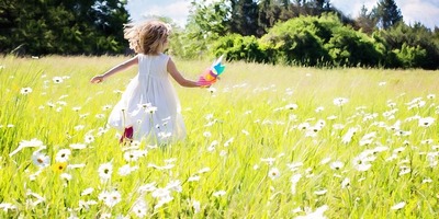 F9 6|Childhood